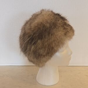 Vintage Womens Genuine Fur Hat Fox??